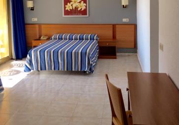 Quadruple Room (2 Adults + 2 Children)
