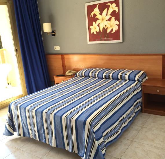 Habitació Quàdruple (2 adults + 2 nens)