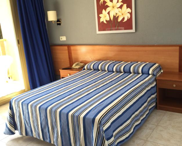 Quadruple Room (2 Adults + 2 Children)