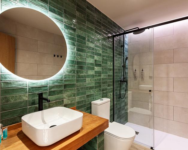 Triple Superior vista piscina (3 adultos)